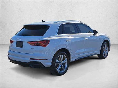 Used 2022 Audi Q3 2.0T Premium Plus w/ Premium Plus Package image 5