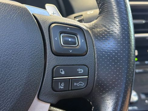 Used 2017 Lexus IS 200t F Sport w/ F Sport Package RWD image 31