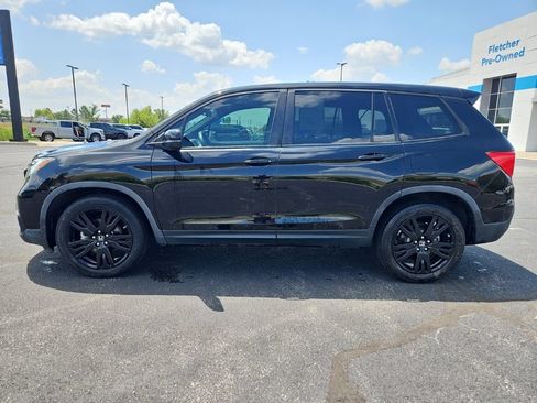 Used 2019 Honda Passport Sport image 2