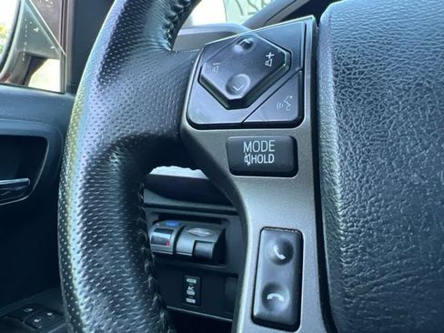 Used 2017 Toyota Tacoma TRD Sport w/ Tow Package (A/T) AWD/4WD image 27