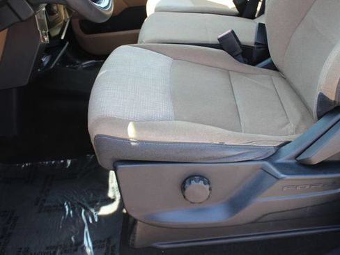 Used 2021 Ford F150 XLT AWD/4WD image 19