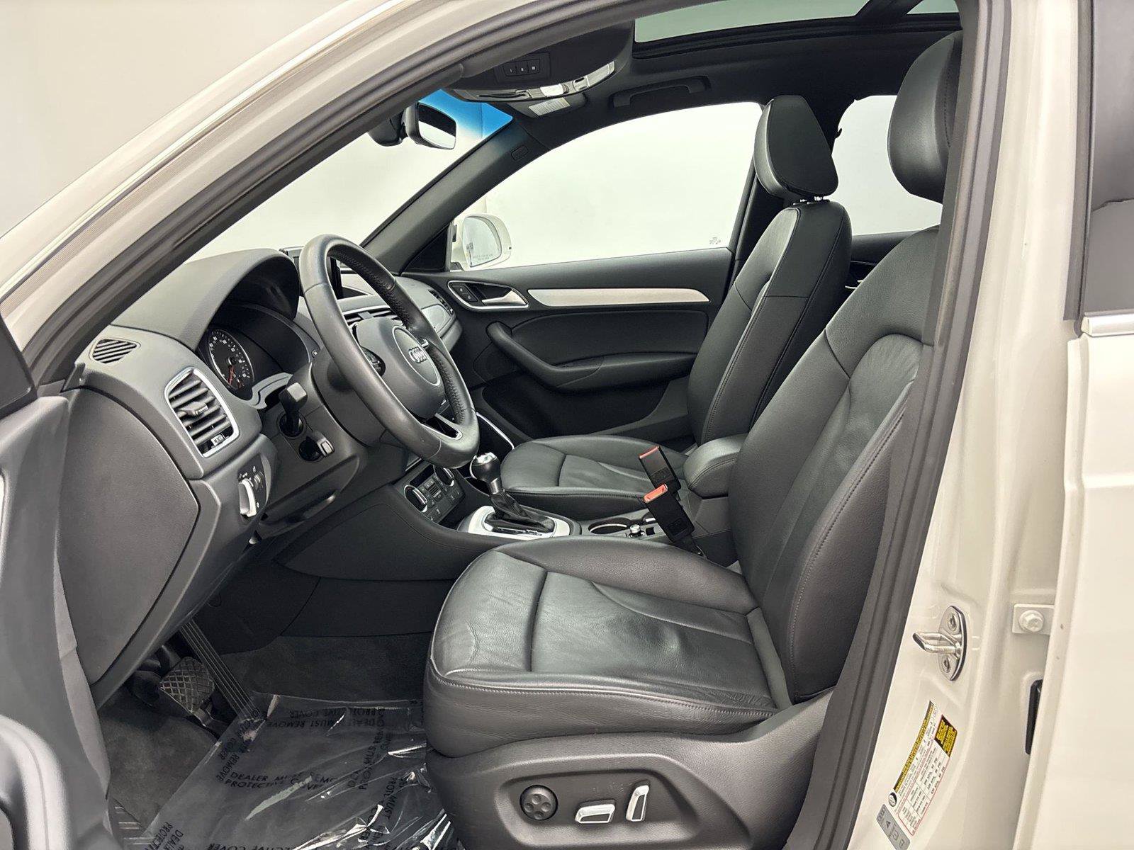 Used 2018 Audi Q3 2.0T Premium Plus AWD/4WD image 25