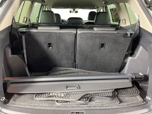 Used 2023 Volkswagen Atlas SE image 51