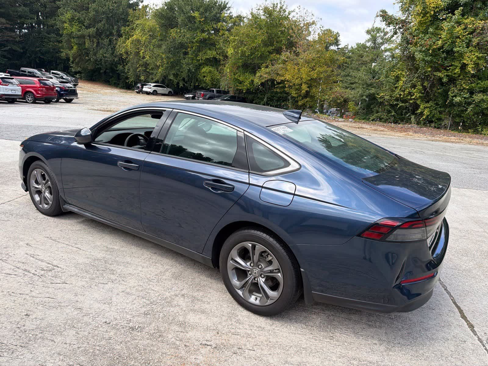 Used 2023 Honda Accord EX image 8