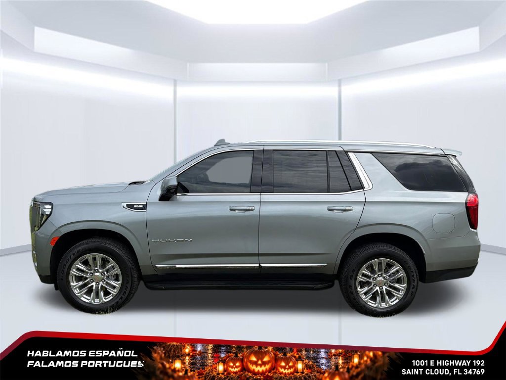 Used 2024 GMC Yukon SLT w/ SLT Luxury Package AWD/4WD image 2