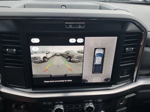 New 2026 Ford F250 Lariat w/ Black Appearance Package image 19