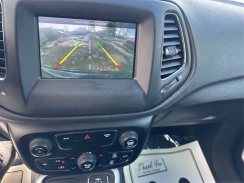 Used 2018 Jeep Compass Latitude w/ Popular Equipment Group image 33