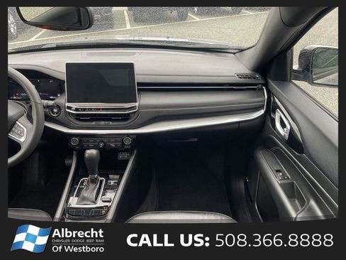 Used 2023 Jeep Compass High Altitude AWD/4WD image 22