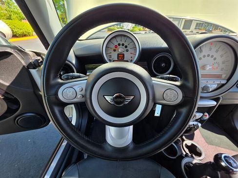 Used 2008 MINI Cooper Hardtop w/ Premium Pkg FWD image 34