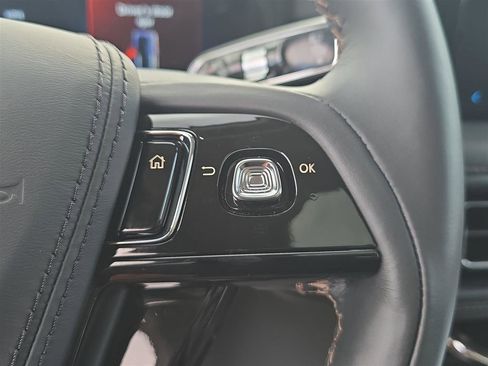 New 2025 Lincoln Aviator 2WD w/ Equipment Group 101A image 27