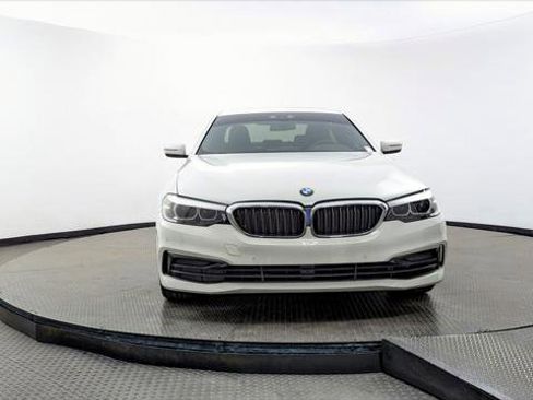 Used 2019 BMW 530i w/ Convenience Package image 12