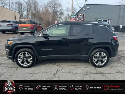 Used 2018 Jeep Compass Limited w/ Navigation Group AWD/4WD image 9