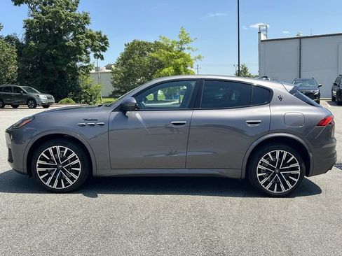 Used 2023 Maserati Grecale Modena AWD/4WD image 10