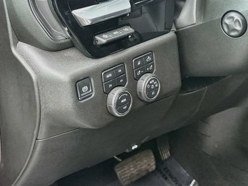 Used 2025 Chevrolet Silverado 1500 High Country w/ High Country Premium Package AWD/4WD image 11