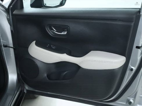 Used 2024 Honda HR-V EX-L image 34