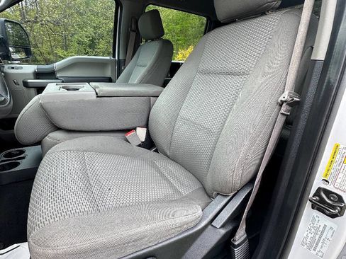 Used 2019 Ford F250 XLT AWD/4WD image 32