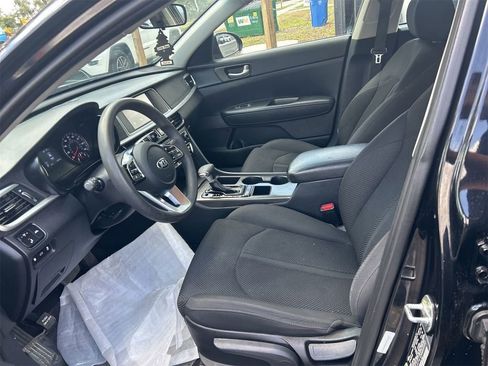 Used 2019 Kia Optima LX FWD image 2