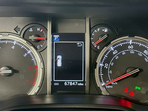 Used 2022 Toyota 4Runner Limited AWD/4WD image 13