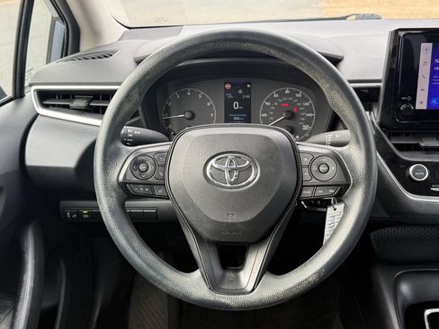 Used 2023 Toyota Corolla LE image 37