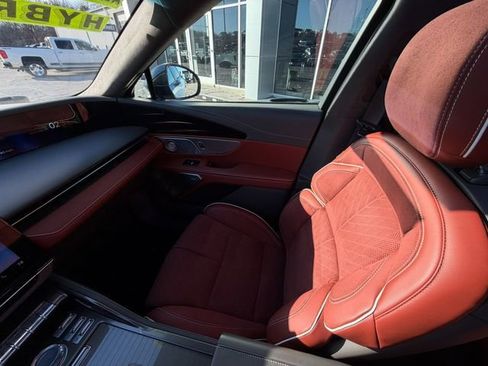 Used 2024 Lincoln Nautilus Black Label w/ Jet Appearance Package (87T) image 23