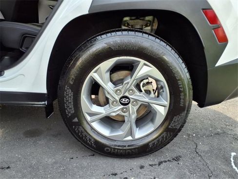 Certified 2024 Hyundai Tucson SE image 22