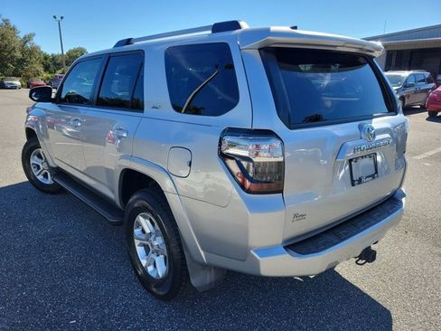 Used 2020 Toyota 4Runner SR5 image 12