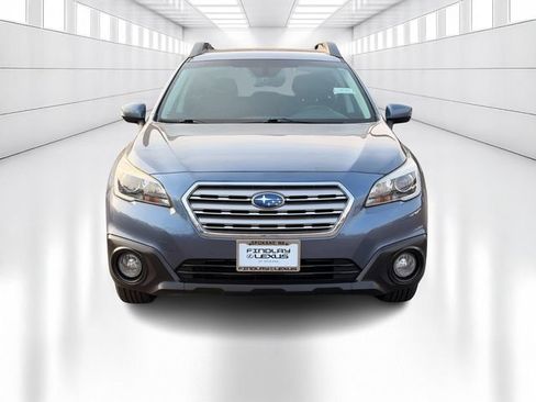Used 2017 Subaru Outback 2.5i Premium AWD/4WD image 2