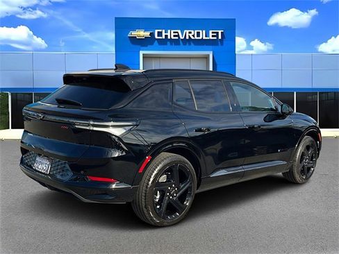 New 2026 Chevrolet Equinox EV RS image 3