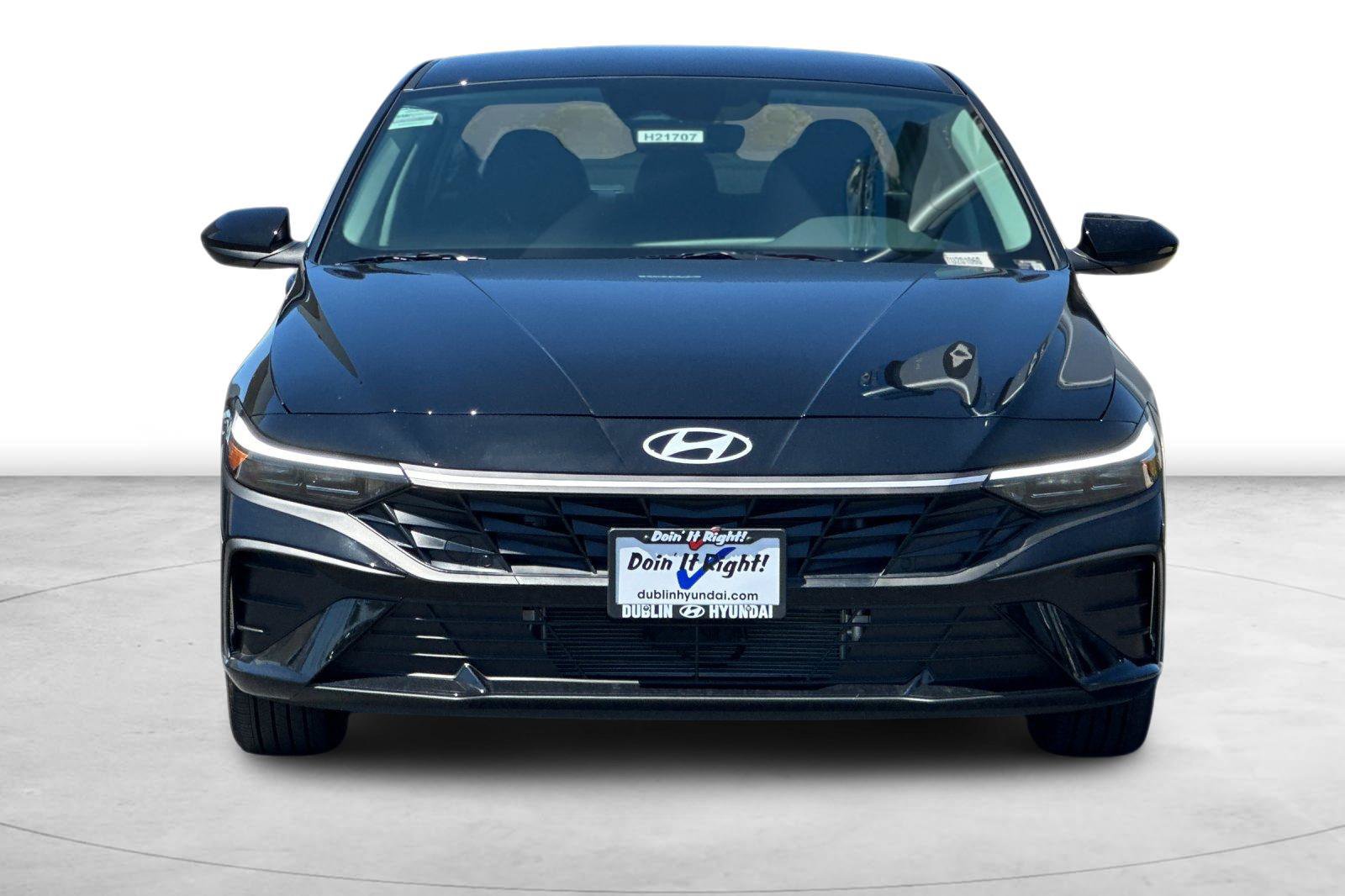 New 2026 Hyundai Elantra Hybrid FWD image 10
