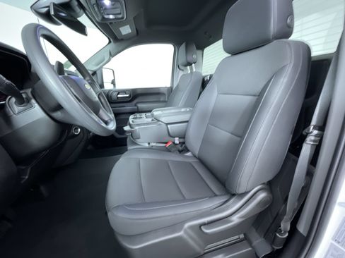 Used 2025 Chevrolet Silverado 3500 W/T AWD/4WD image 15