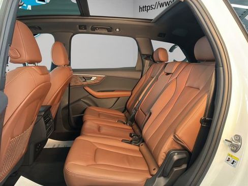Used 2025 Audi Q7 Premium Plus image 15