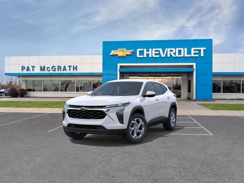 New 2026 Chevrolet Trax LS w/ LS Convenience Package FWD image 10