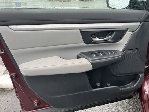 Used 2017 Honda CR-V LX image 10