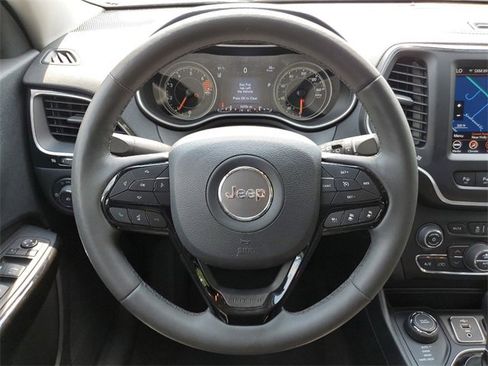 Used 2023 Jeep Cherokee Altitude Lux image 26