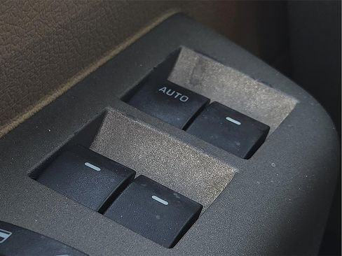 Used 2012 Ford F250 Lariat w/ Camper Pkg image 16