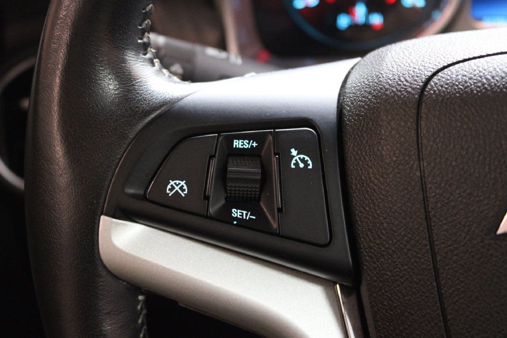 Used 2015 Chevrolet Camaro SS RWD image 30