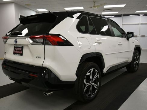 Used 2022 Toyota RAV4 XSE w/ Weather Package AWD/4WD image 7
