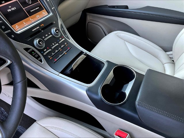Used 2019 Lincoln Nautilus FWD image 19