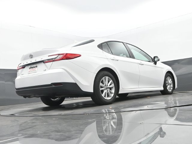 Used 2025 Toyota Camry LE w/ Convenience Package FWD image 11