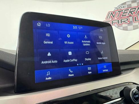 Used 2020 Ford Escape SE image 20