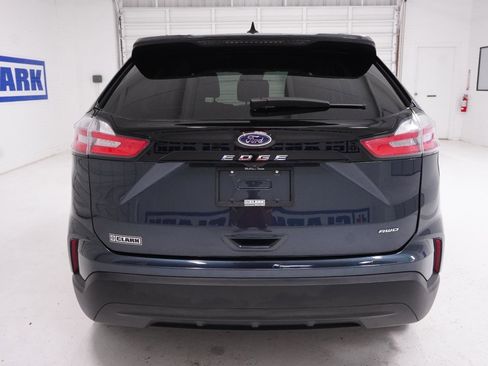 Used 2024 Ford Edge SE image 6