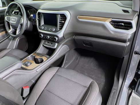 Used 2023 GMC Acadia SLE w/ LPO, Floor Liner Package image 20