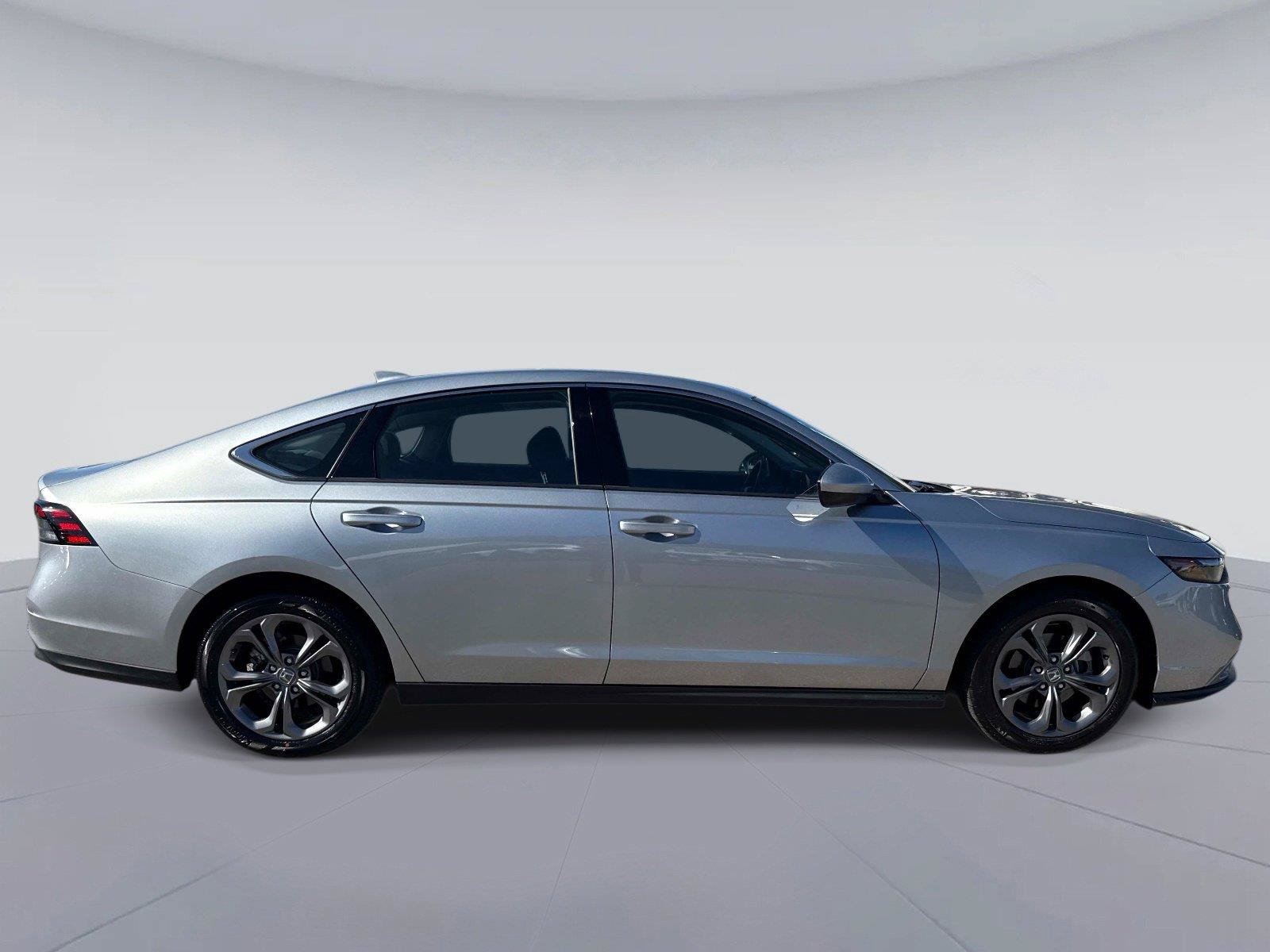 Certified 2024 Honda Accord EX image 2