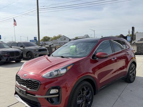 Used 2020 Kia Sportage S w/ S FWD Sunroof Package image 13