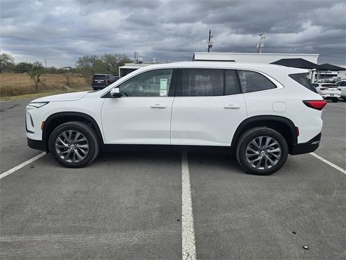 New 2026 Buick Enclave Preferred image 8