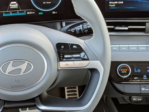 New 2025 Hyundai Elantra SEL image 19