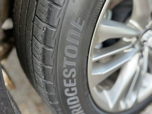 Used 2016 Toyota Camry SE image 34