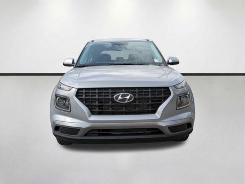 New 2026 Hyundai Venue SE FWD image 3