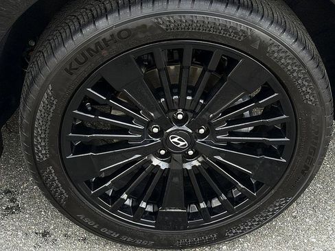 Certified 2025 Hyundai Santa Fe Calligraphy image 6