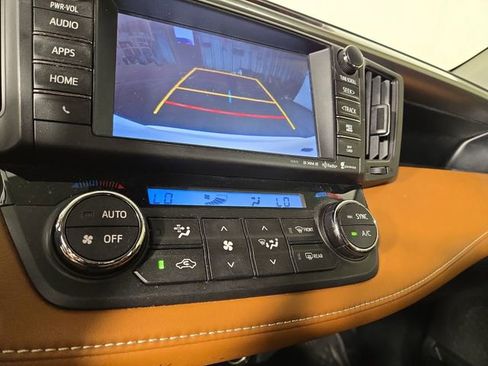 Used 2018 Toyota RAV4 Limited w/ Protection Package FWD image 19